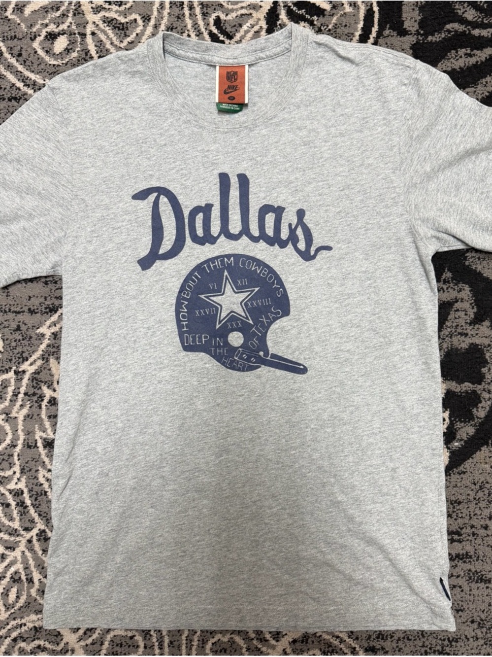 Vintage Nike x Dallas Cowboys Grey Tee with Navy Print